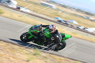 media/Oct-15-2023-TrackXperience (Sun) [[85198ff50b]]/Group 2/session 4 turn 3/